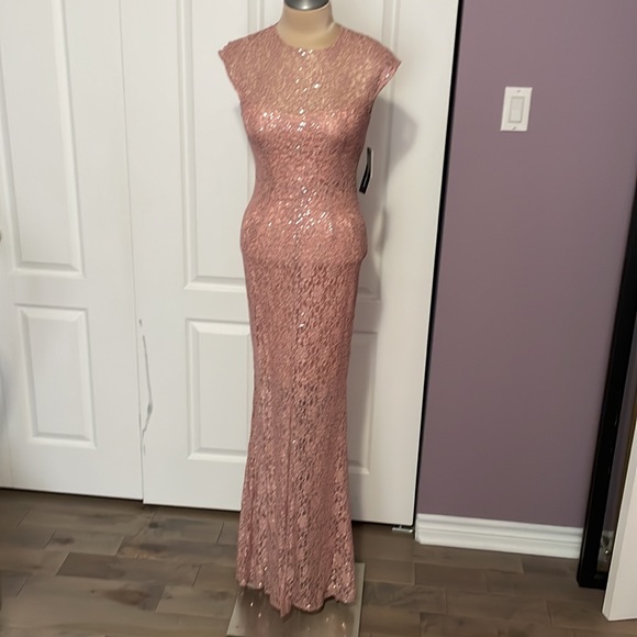 Sequin Lace Dress - Picture 4 of 8